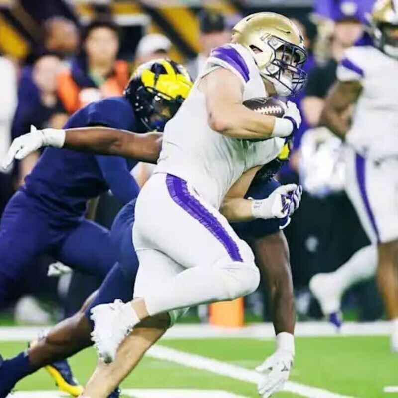 Washington Huskies vs. Rutgers Scarlet Knights at Husky Stadium - WA