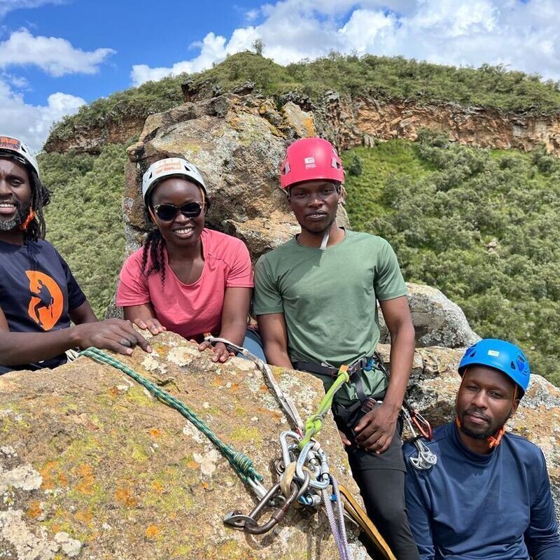 Hikemaniak Hells Gate Rock Climbing