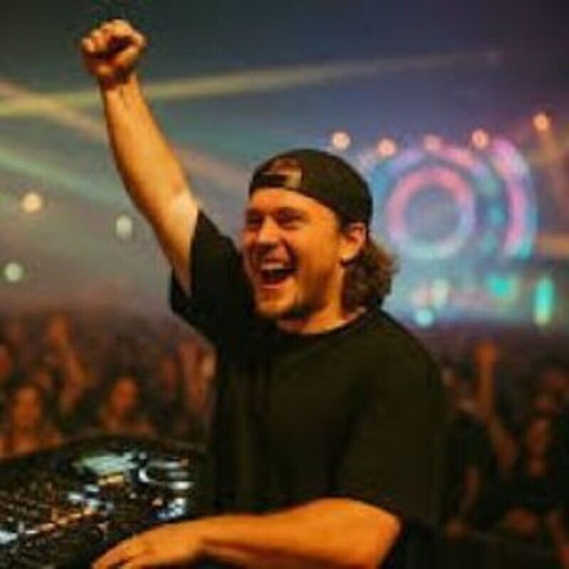 Tape B at History - Toronto