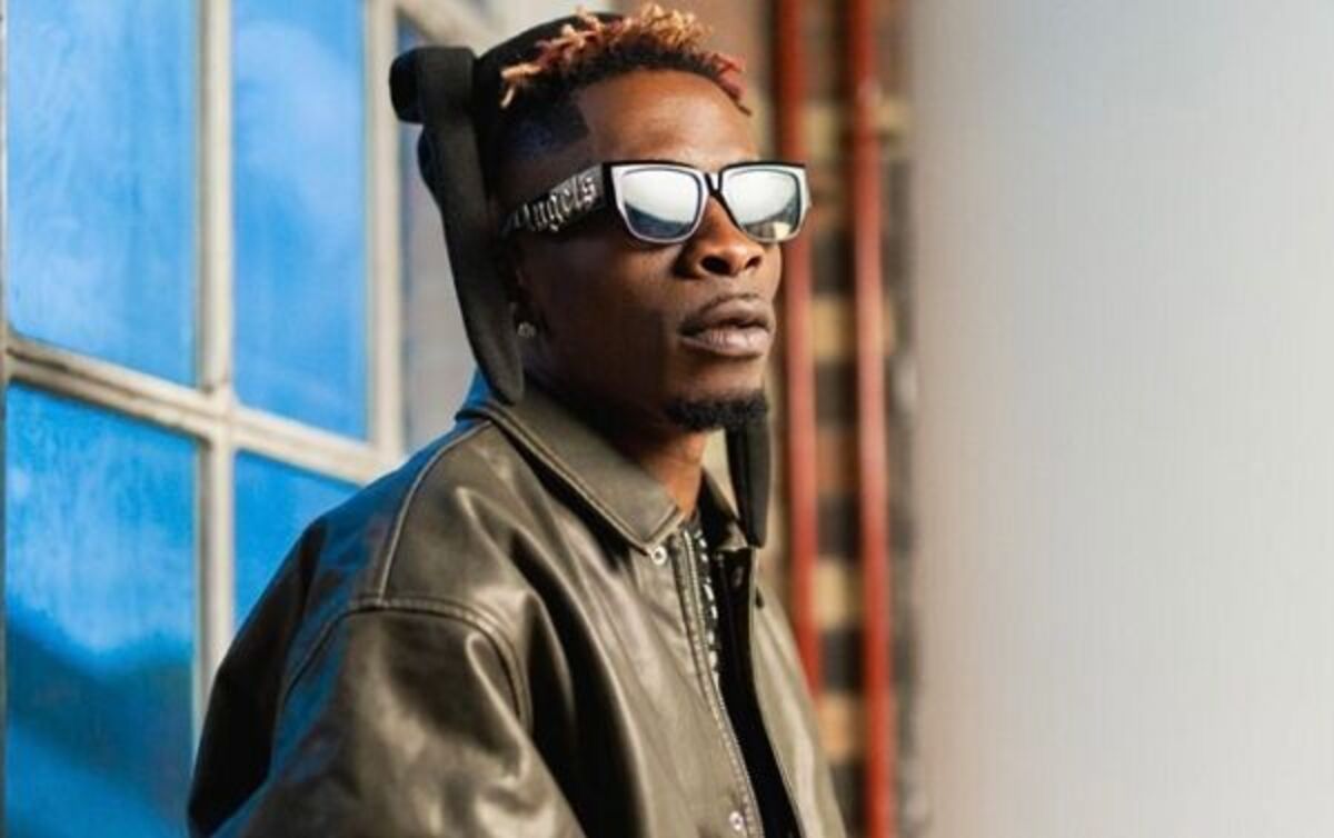 Shatta Wale Claps Back at Former Minister
