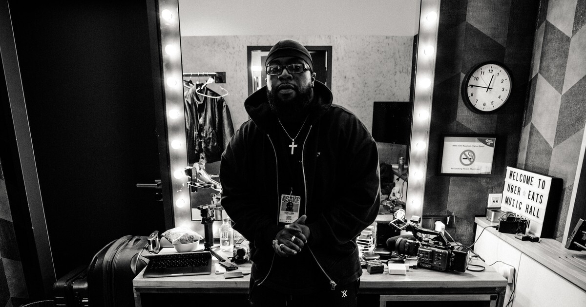 Emmanuel Whajah Captures Asake's Tour Magic