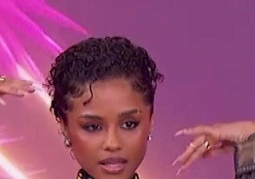 Tyla's Hilarious DM Moment on TV