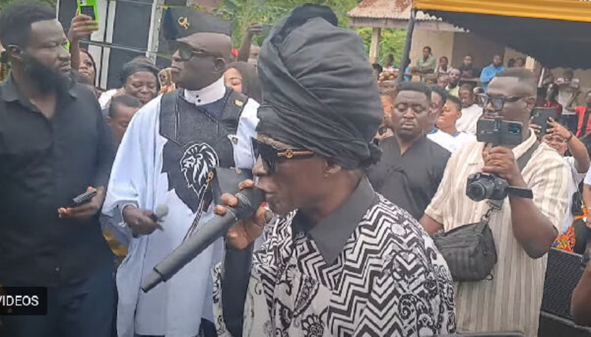 Kojo Antwi Honors His Mother with Music