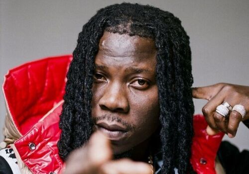 Stonebwoy Claps Back at Social Media Trolls