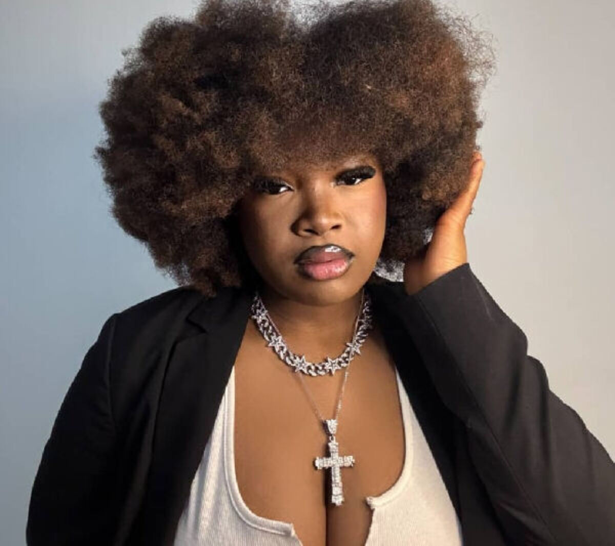 Manye Fi’s Empowering Breakup Anthem